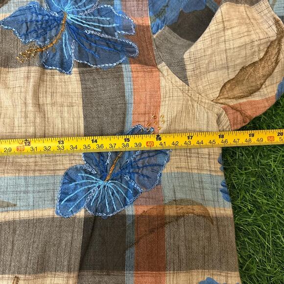 Women's Y2k Lemon Grass Embroidered Button Up Shirt - Picture 3 of 4